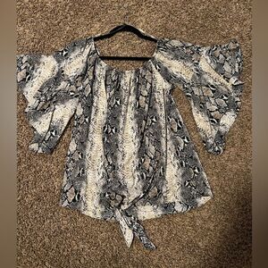 Adora Animal Print Blouse Gray Snake Size L